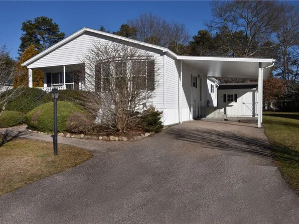 31 Pitch Pine Pl, South Kingstown, RI 02879