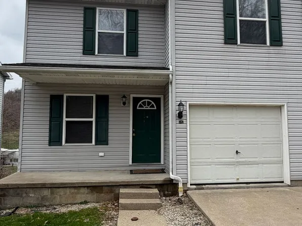 Southwood Dr SW - 782-784, 782 Southwood Dr SW #782, New Philadelphia, OH 44663