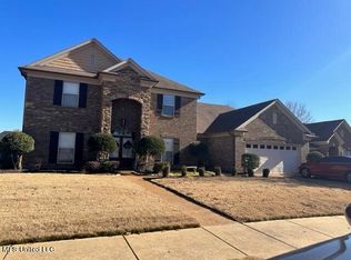 5962 Richard Place Dr, Horn Lake, MS 38637