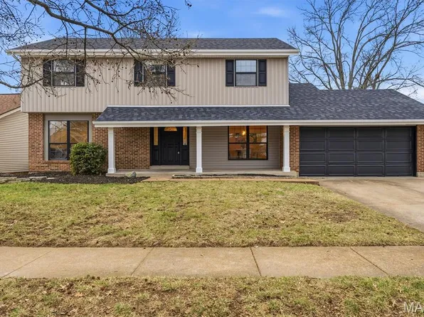 2319 Paradise Peak Cir, Ballwin, MO 63011