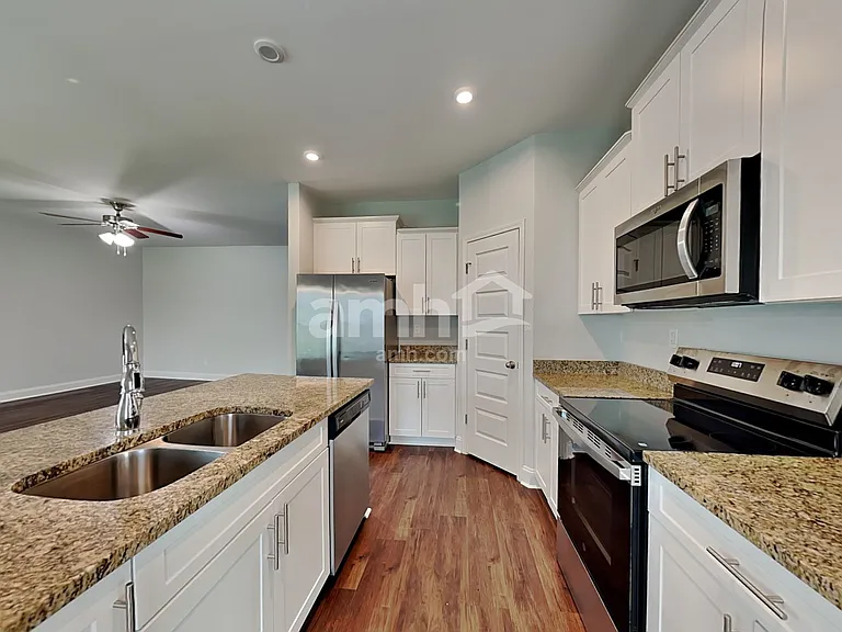 5039 Mountain Springs Rd — Photo 3