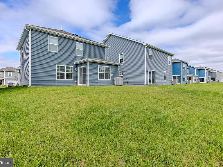 110 Charing Cross Dr — Photo 27