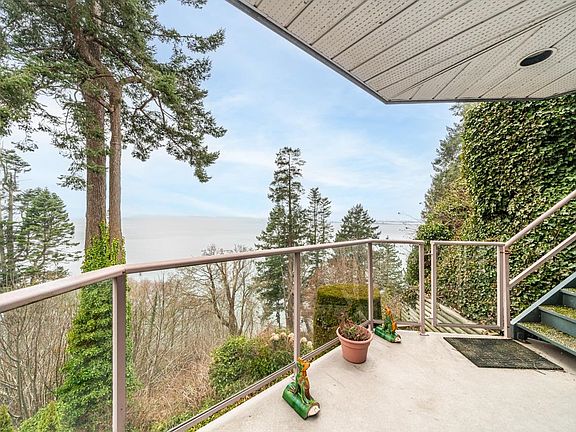 3rd image of 58 Tsawwassen Beach Rd