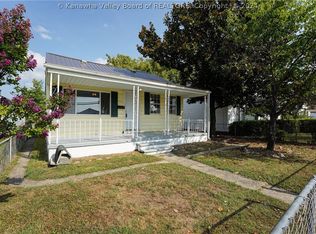 457 20th St, Dunbar, WV 25064