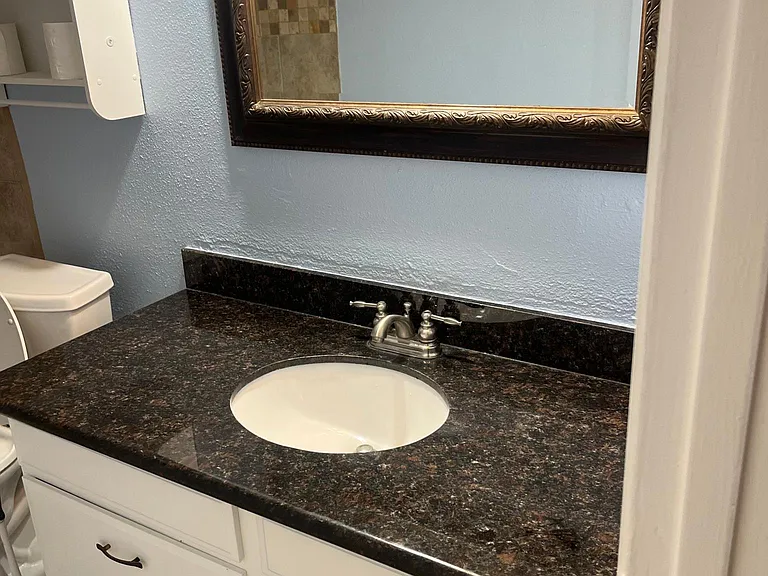 Shared bathroom (common area)