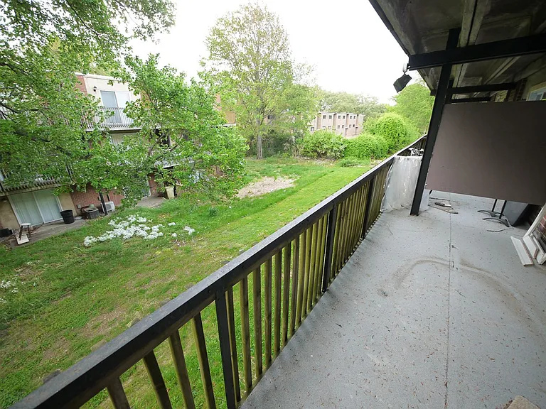 Majestic Court Apartments — Photo 5