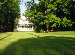 4612 Grayton Rd, Cleveland, OH 44135