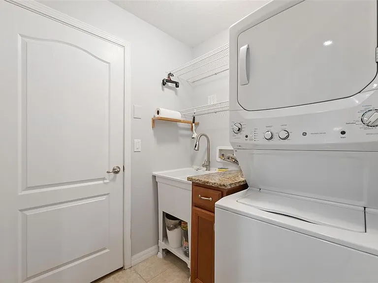 18035 Arbor Crest Dr — Photo 30
