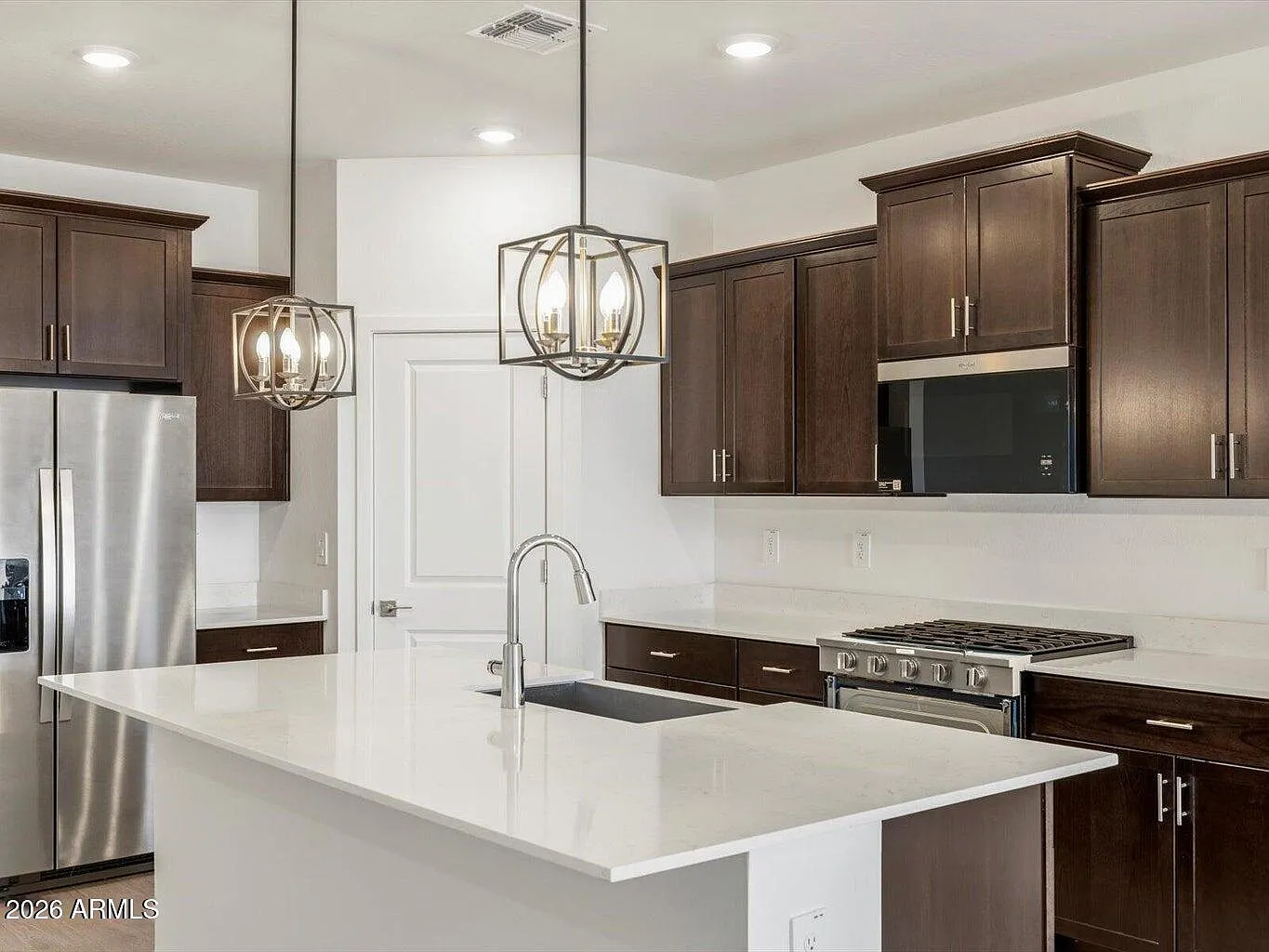 4 bed, 3.0 bath, 2049 sqft, $2,495 — Photo 2