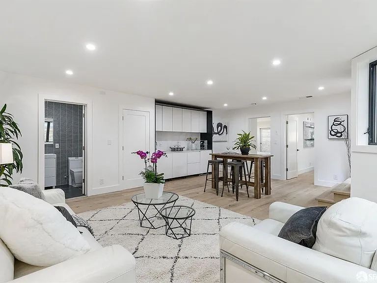 1160 Florida St — Photo 43