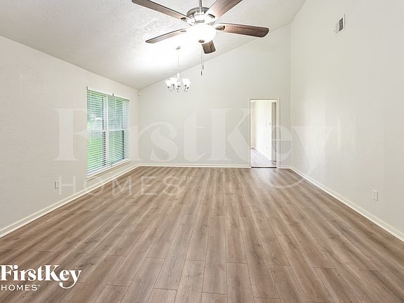 3rd image of 7207 Foxwick Ln