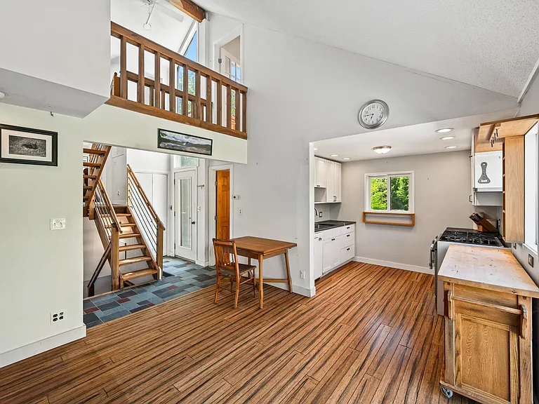 626 High St — Photo 15