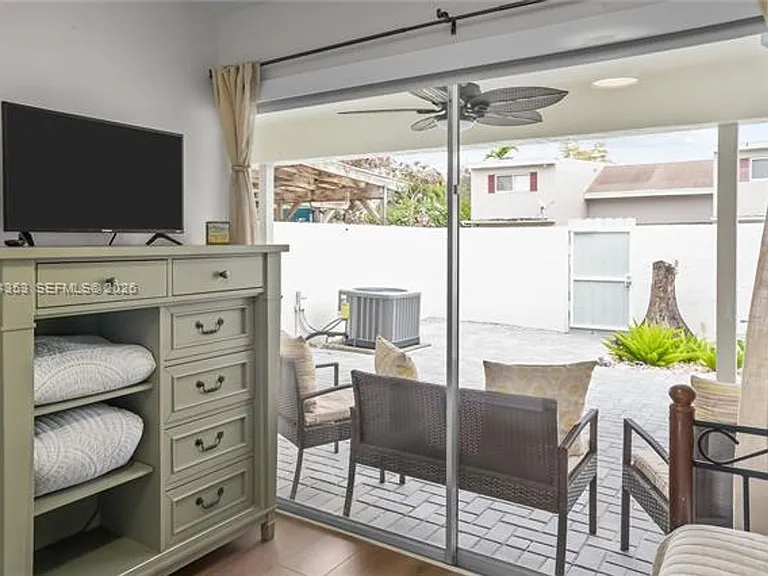 9015 SW 96th Ave #Townhouse 1 — Photo 12