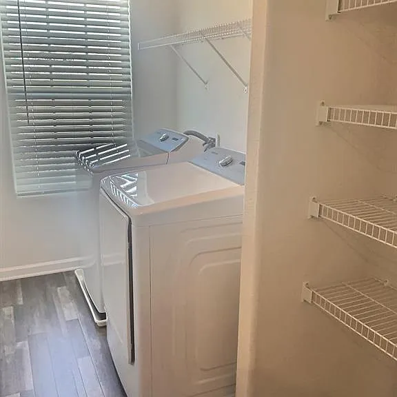 2112 Lanza Dr — Photo 5