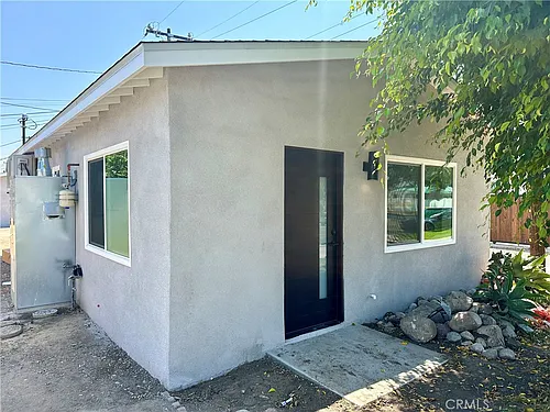 1944 W Valencia Dr Photo 1