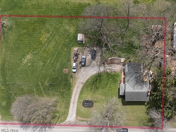 3rd image of 10850 Angling Rd
