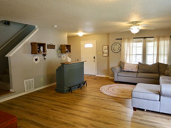 3rd image of 5245 Lily Pad Ln