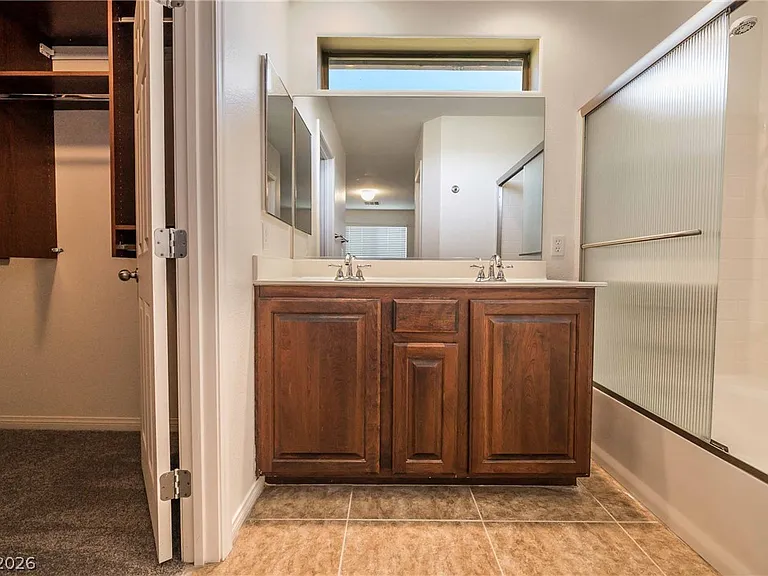 10410 Lady Angela St — Photo 28