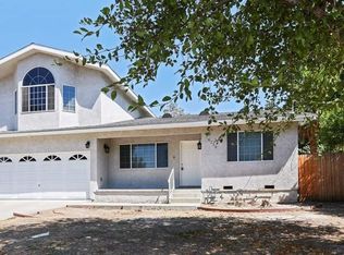 10220 Langmuir Ave, Sunland, CA 91040