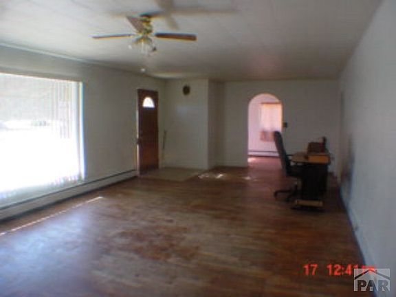 3rd image of 911 Willow Ave