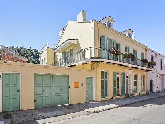 2nd image of 912 Dumaine St #912