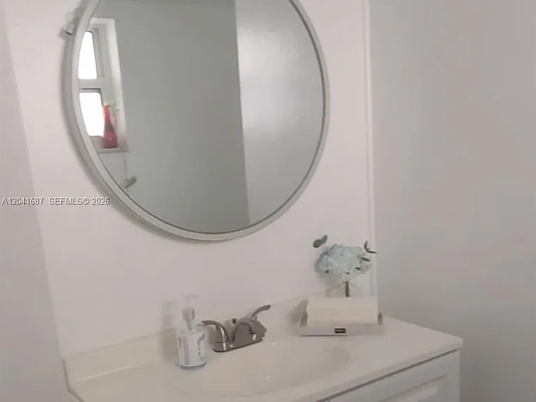1075 NE Miami Gardens Dr #708 — Photo 14
