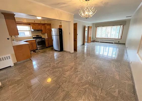 1st image of 20-22 33rd St #2F