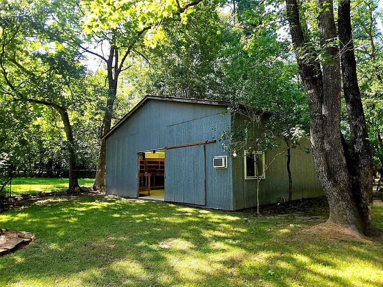 1204 Apache Dr — Photo 23