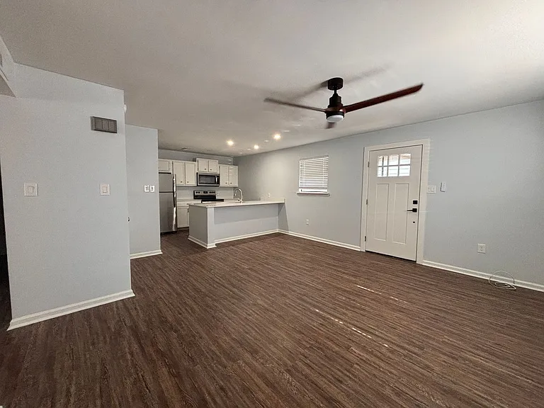 3724 W 4th St #A — Photo 1