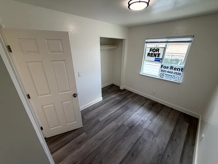 945 Del Monte Ave #B — Photo 9