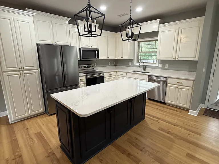 255 Lizzy Ct — Photo 2