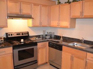 1071 Southern Artery #902, Quincy, MA 02169