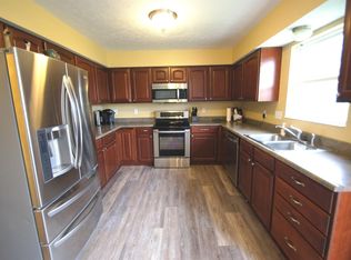 28 Churchill Manor Ct, Monroe, OH 45044