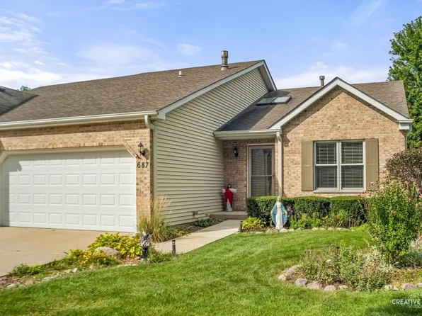 687 S Elizabeth St, Maple Park, IL 60151