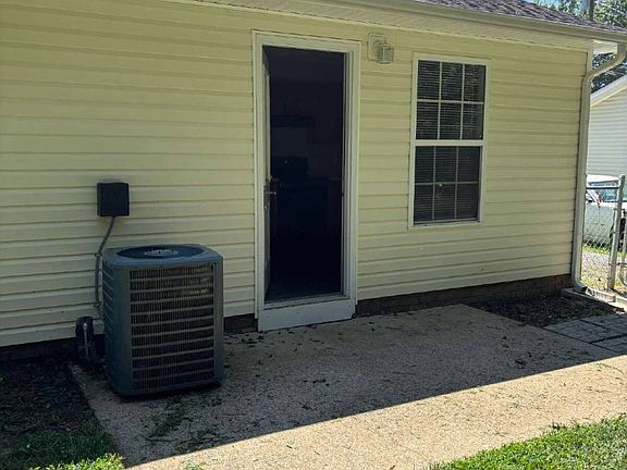 2nd image of 119 Gail St