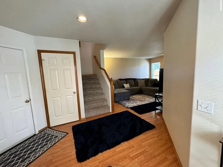 SW Trachsel Dr — Photo 3