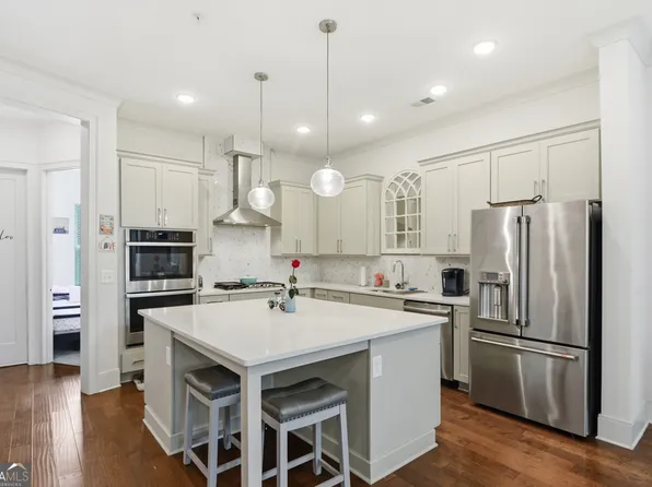 923 Katie Kerr Dr, Decatur, GA 30030