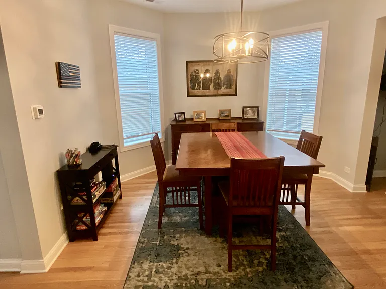 2908 W Fletcher St #1 — Photo 4