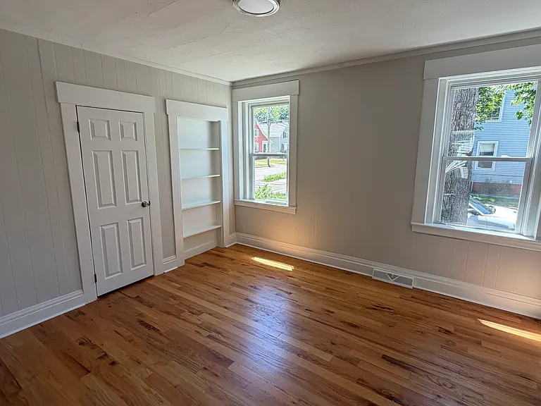 1 Webb St #1 — Photo 9
