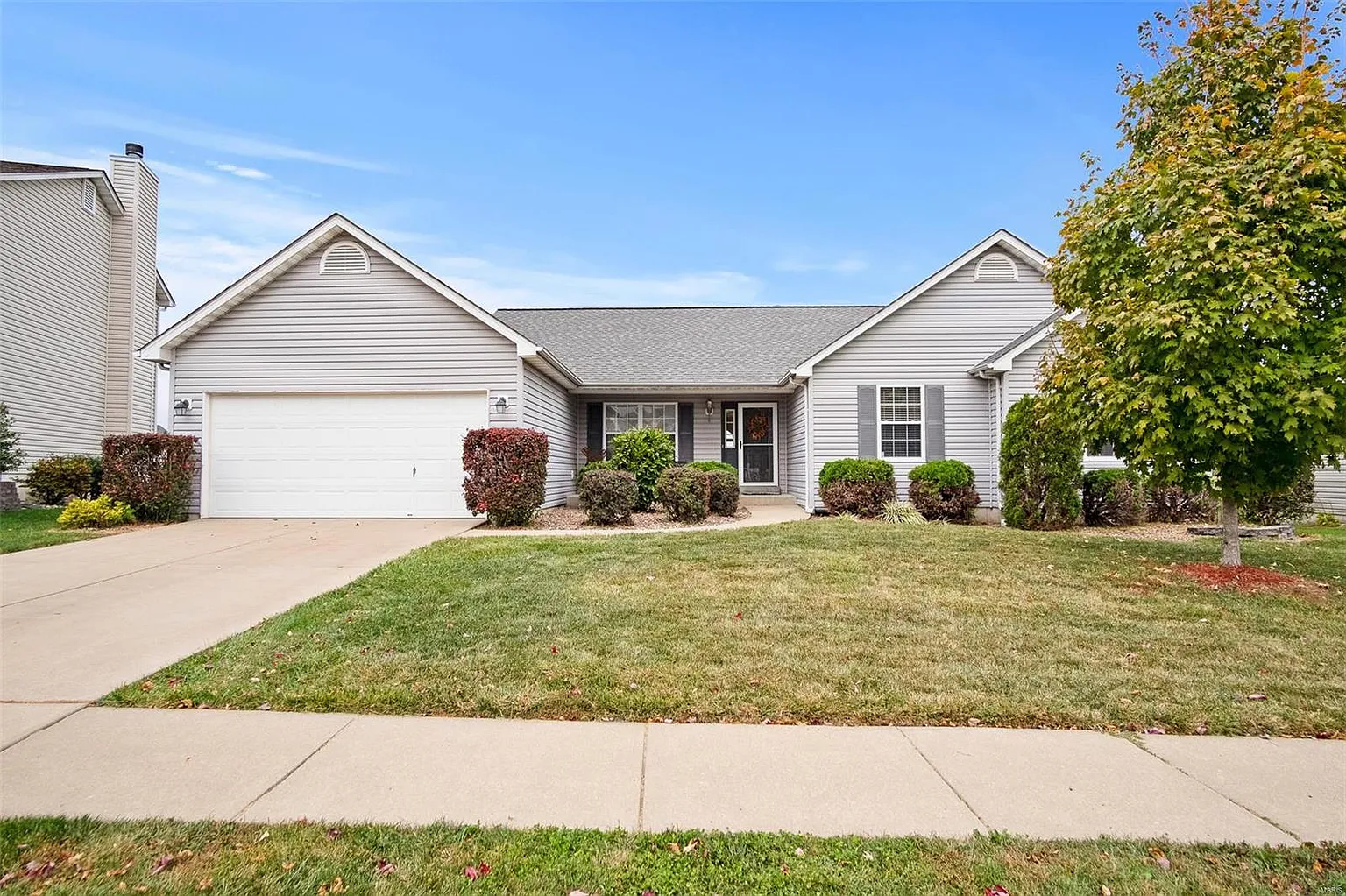 1227 Grand Canyon Dr photo 1