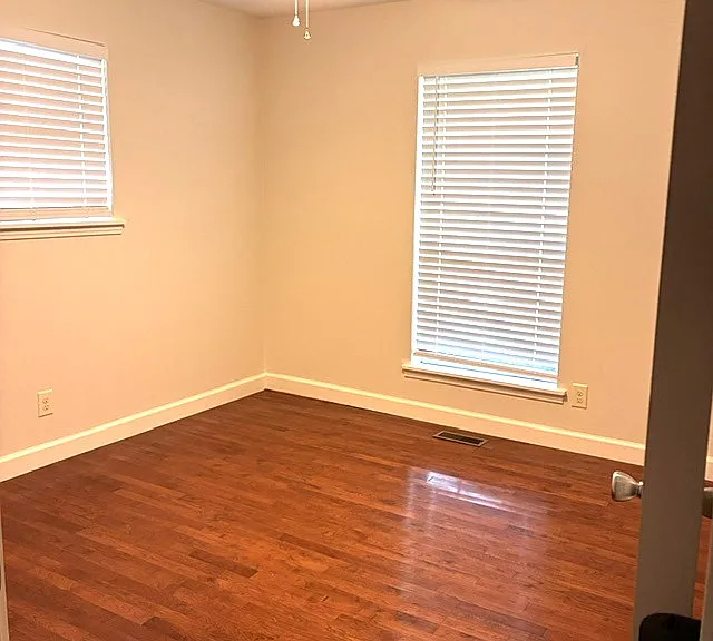 1st bedroom is 9x10