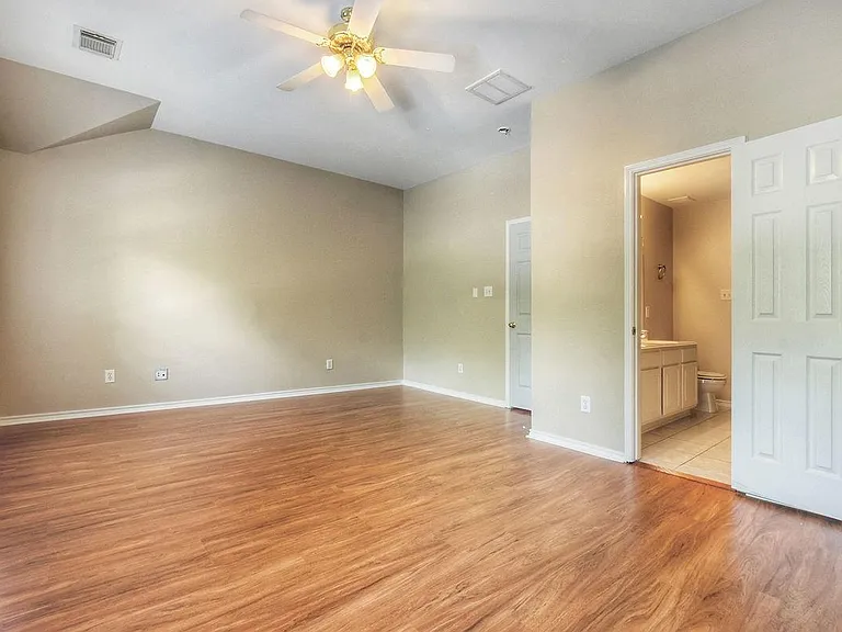 7 Newberry Trail Ct — Photo 22