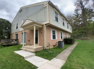 9 Woodenbridge Ct #B, Reisterstown, MD
