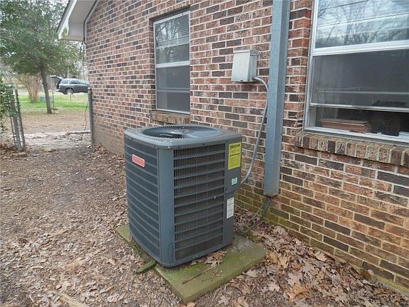 4th image of 1517 Woodland Dr