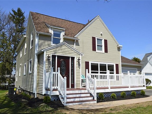 2nd image of 8 Barratt Pl