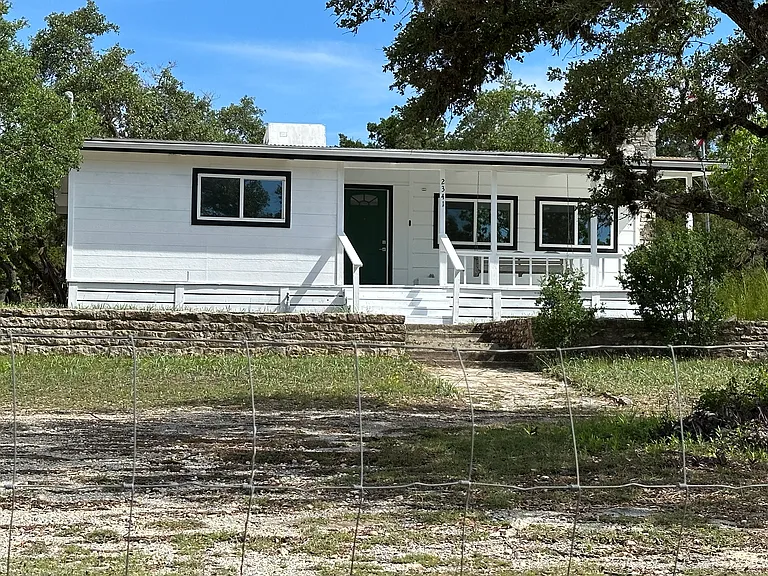 2341 Puter Creek Rd — Photo 1