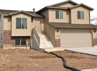 513 E Ridge Place Dr, Ogden, UT 84404
