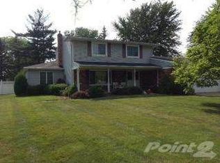 5426 Kimberly Dr, Grand Blanc, MI 48439