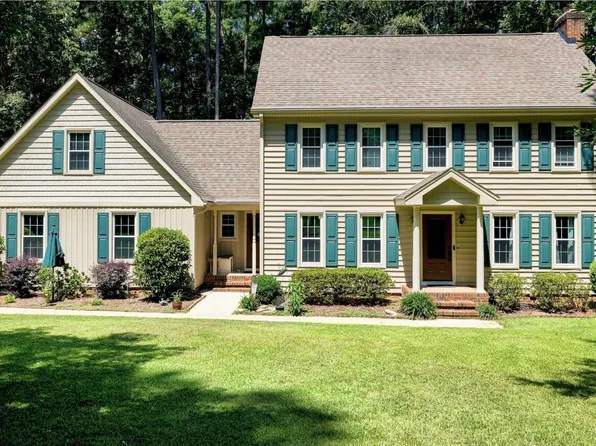 6309 Windy Ridge Ct, Raleigh, NC 27606