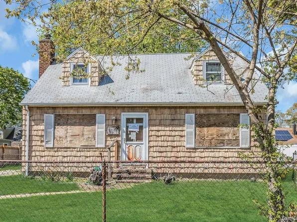1767 Bushwick Avenue, Merrick, NY 11566